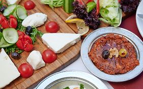 Bayazhan Hotel Ve Restaurant